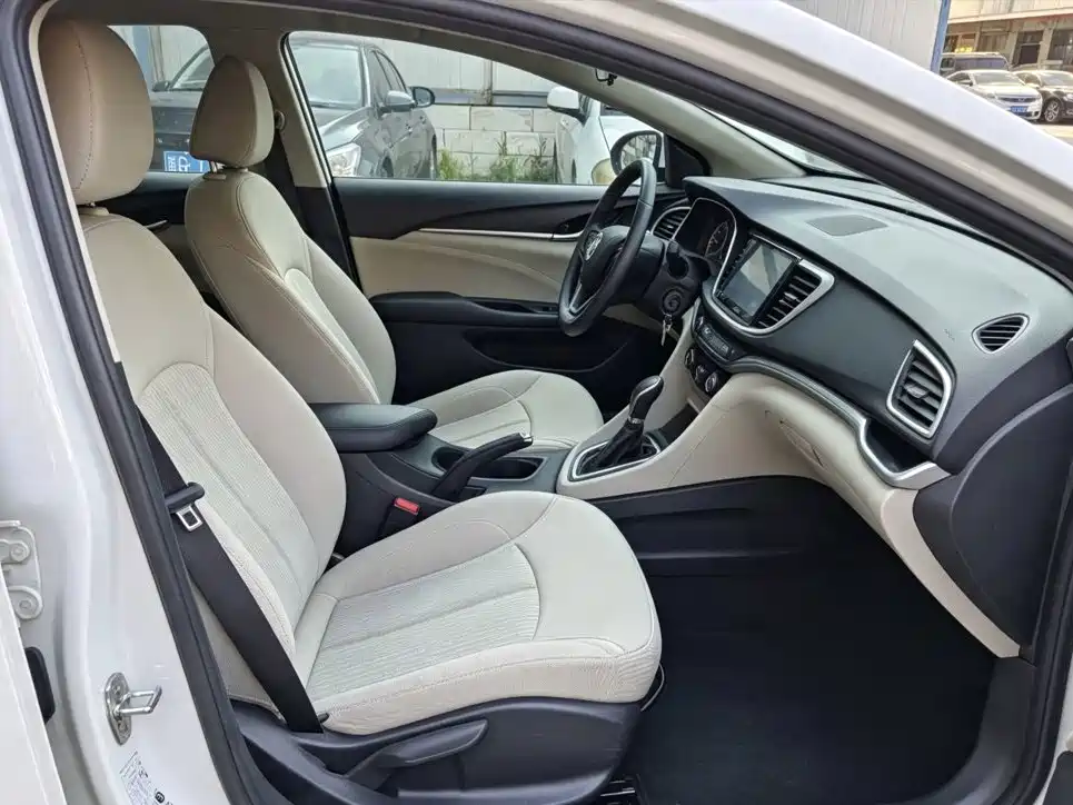 Buick Excelle 2017 — фото 17