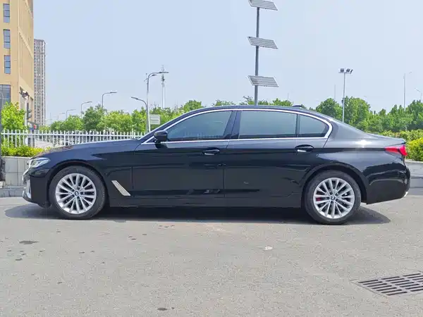 BMW 5 Series 2022