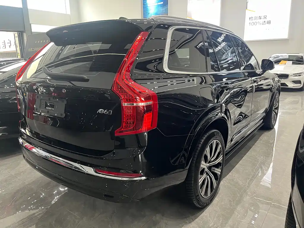 Volvo XC90 2023 — фото 12