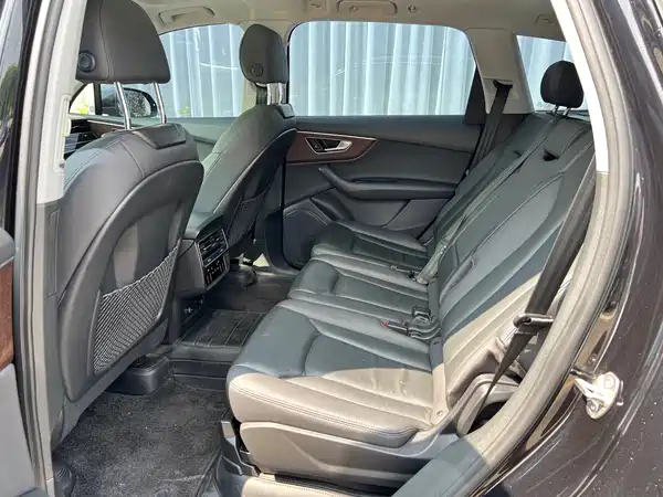 Audi Q7 2021