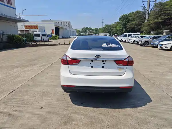 Kia K3 2016