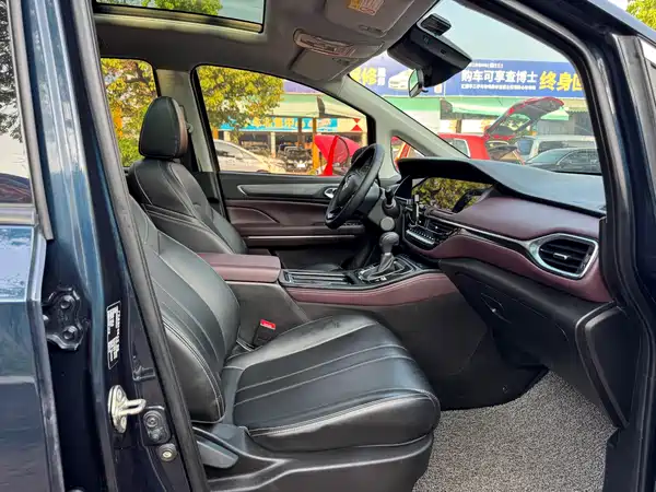 GAC Trumpchi M6 2022