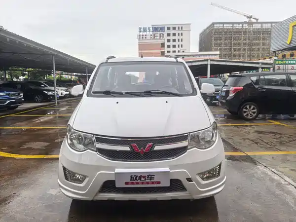 Wuling Hongguang 2018
