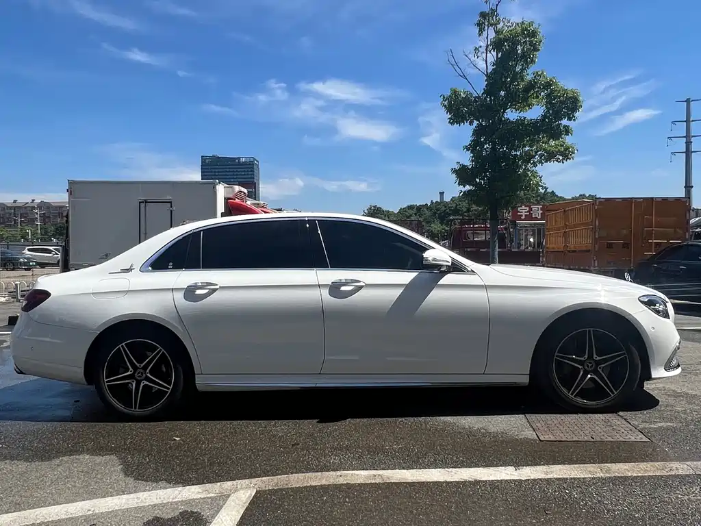 Mercedes-Benz E-Class 2020 — фото 4
