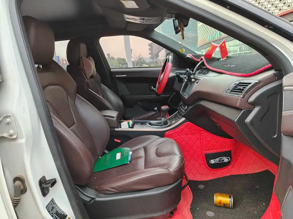Landwind X7 2015 — фото 10