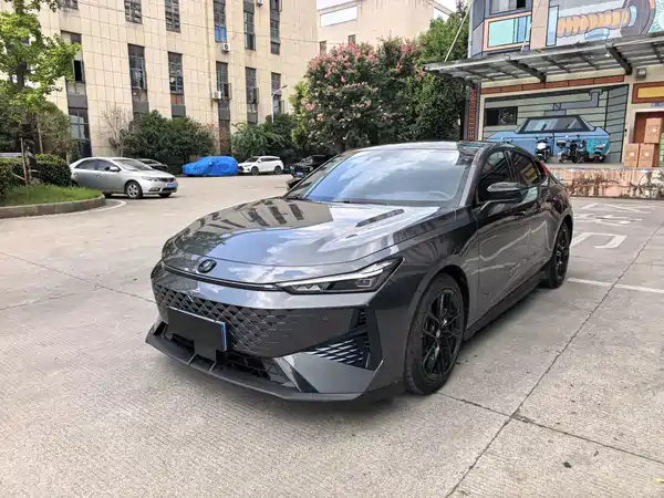 Changan UNI-V 2024
