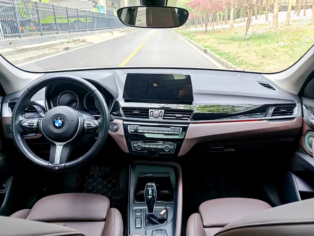 BMW X1 2022 — фото 9