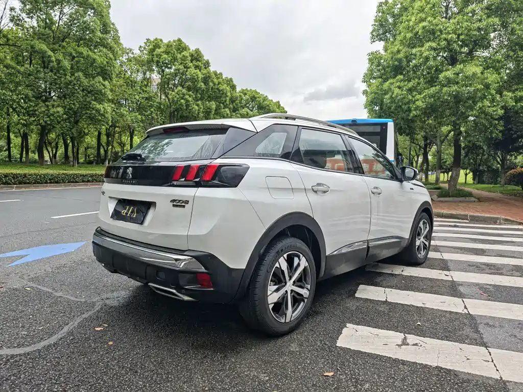 Peugeot 4008 2018 — фото 12