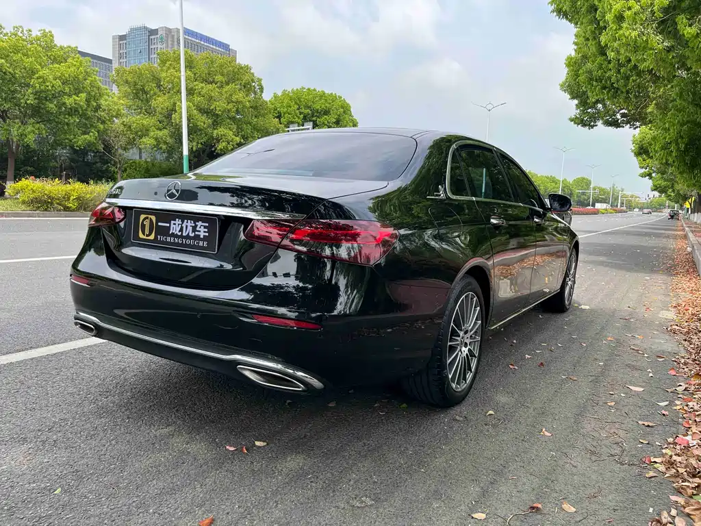 Mercedes-Benz E-Class 2021