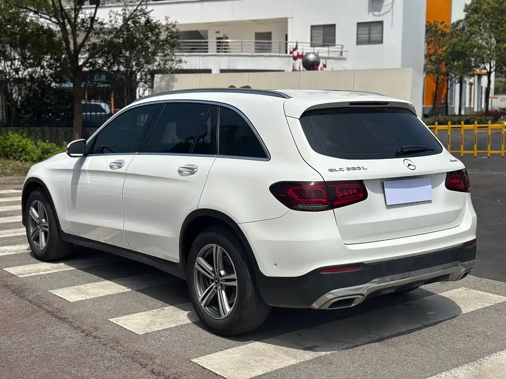 Mercedes-Benz GLC 2021 — фото 6