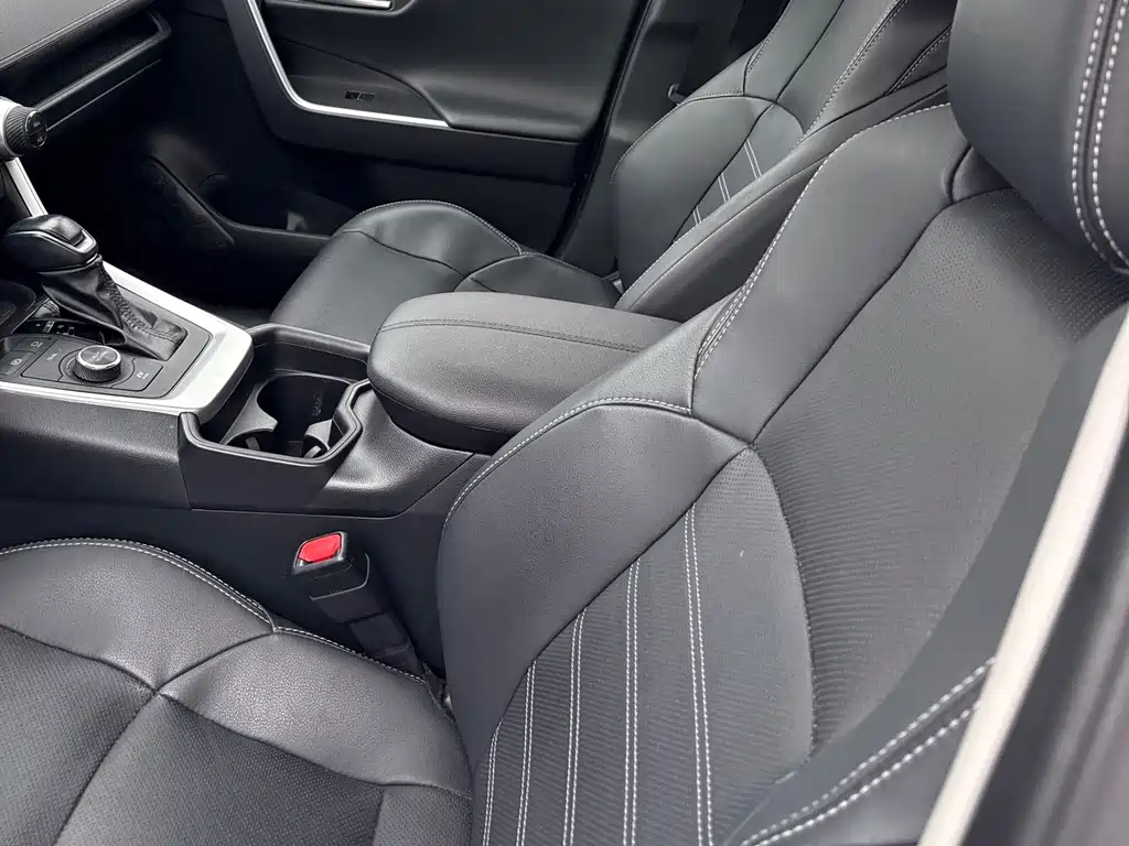 Toyota Wildlander 2023 — фото 15