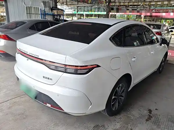 BYD Destroyer 05 2025
