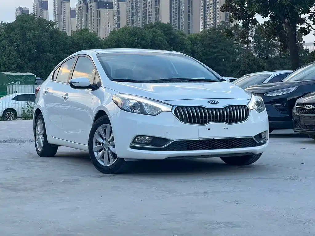 Kia K3 2015