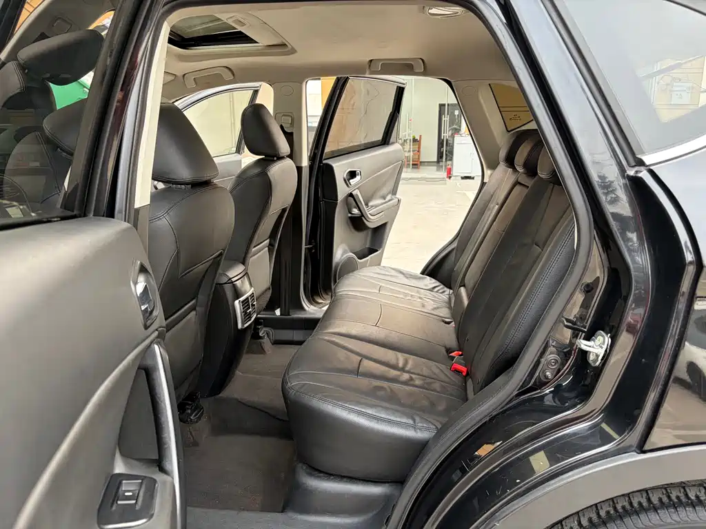 GAC Motor Trumpchi GS5 2014 — фото 12