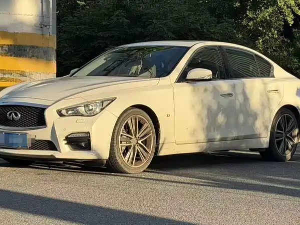 Infiniti Q50 2017