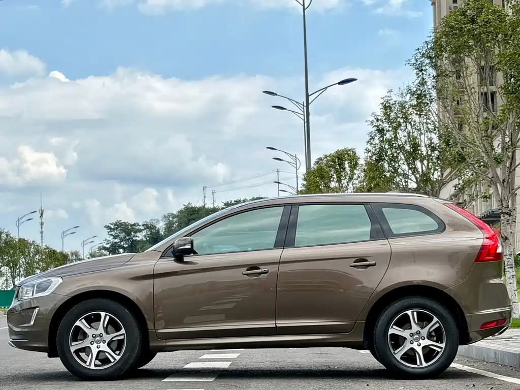 Volvo XC60 2014 — фото 14