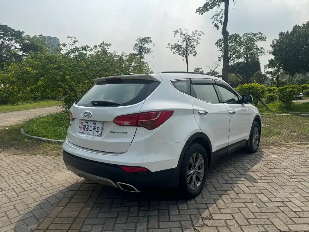 Hyundai Santa Fe 2016 — фото 8