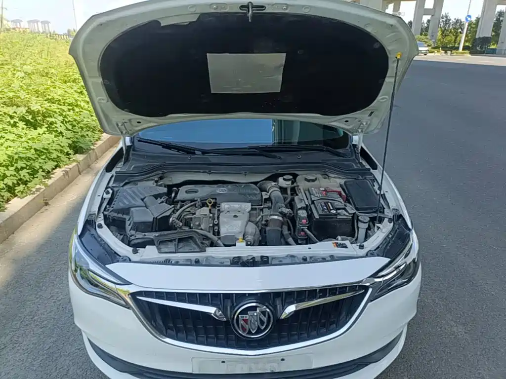 Buick Excelle 2019 — фото 16