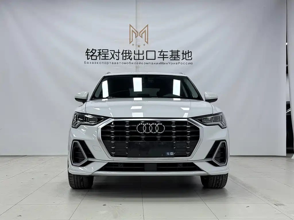 Audi Q3 2023 — фото 2