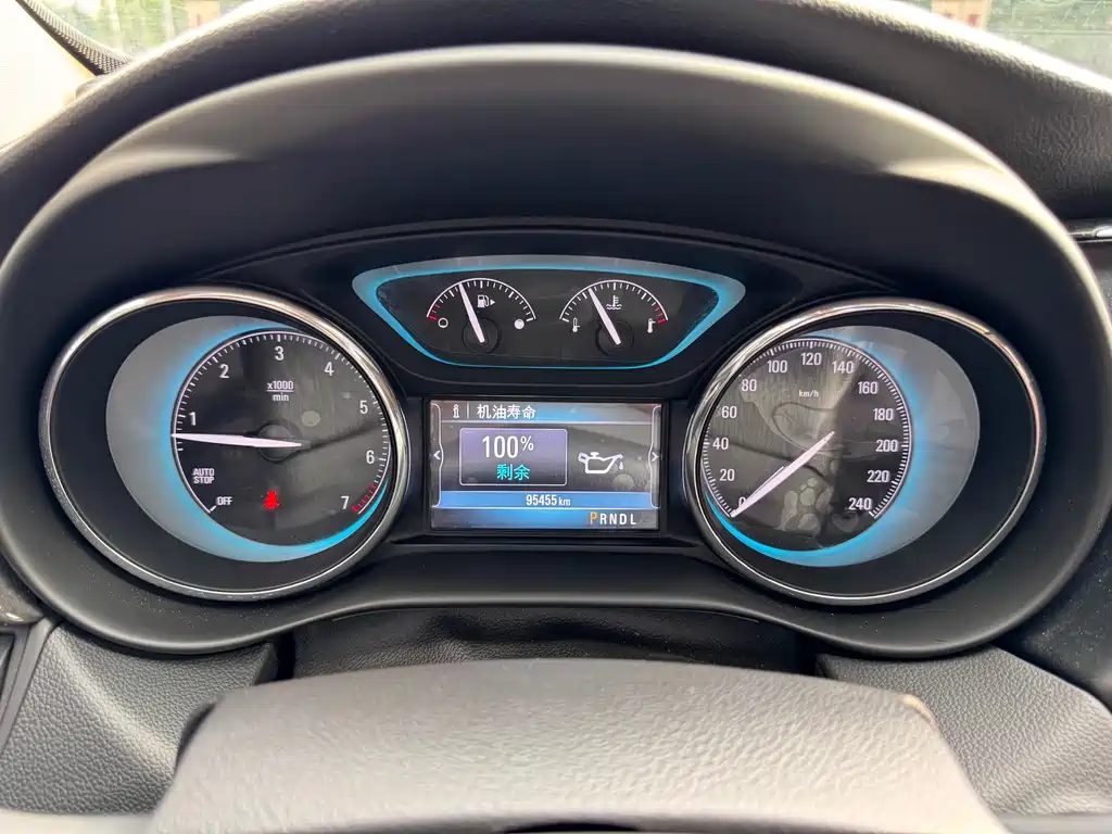 Buick Envision Plus 2015 — фото 9