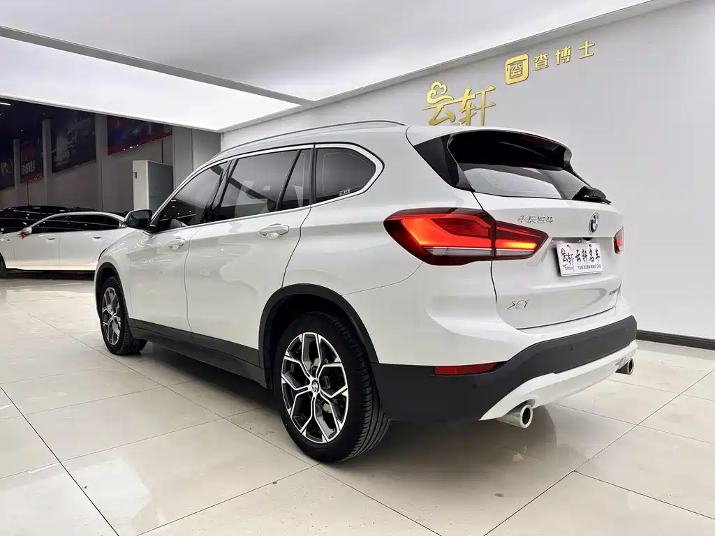 BMW X1 2022 — фото 12