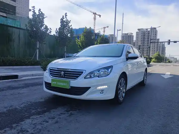 Peugeot 408 2016