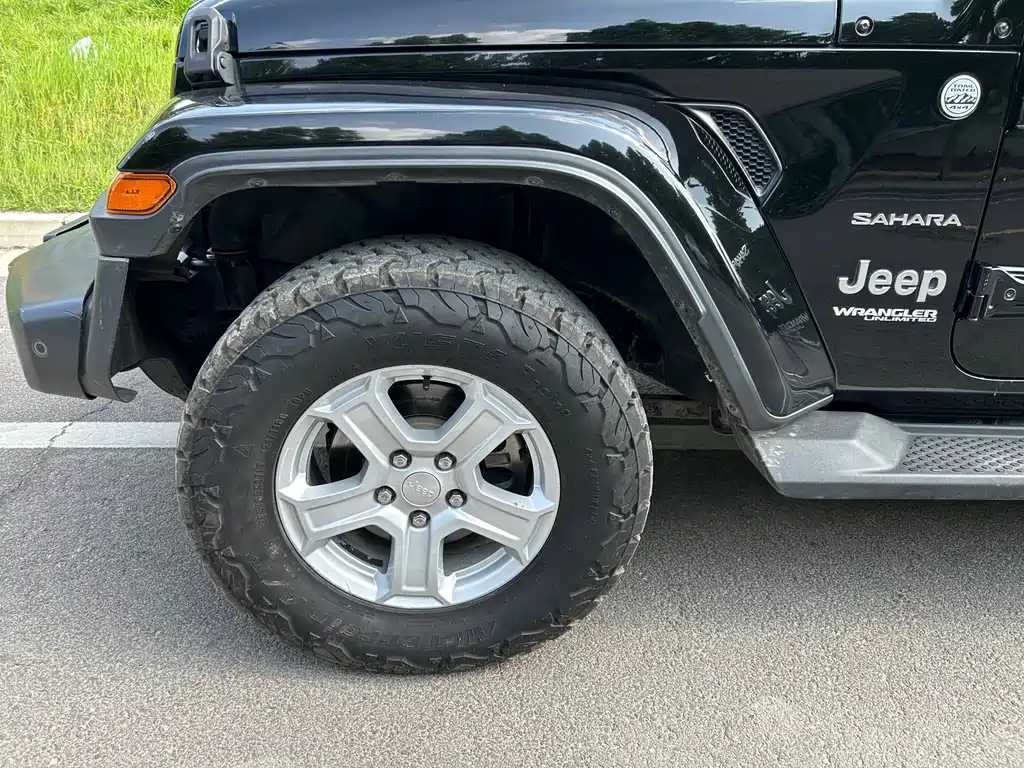 Jeep Wrangler 2021 — фото 3