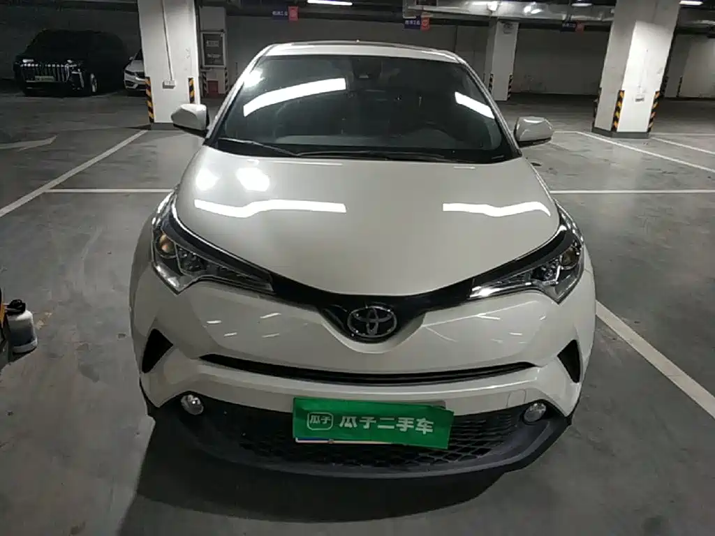 Toyota C-HR 2021 — фото 3
