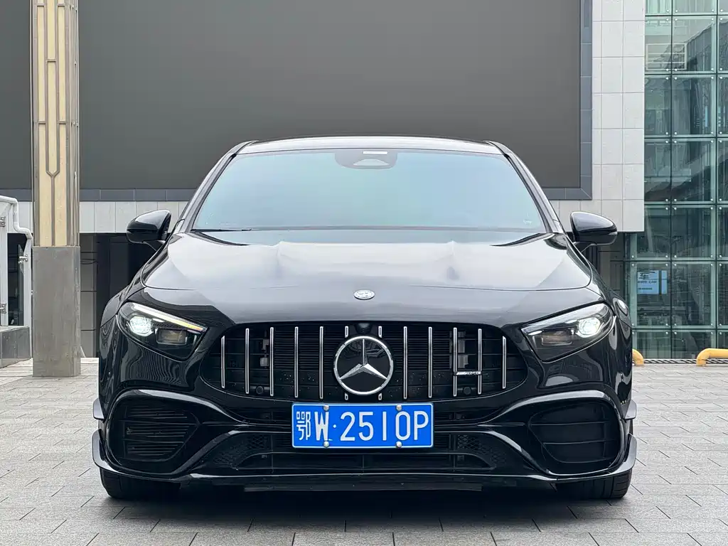 Mercedes-Benz A-Class AMG 2024 — фото 3