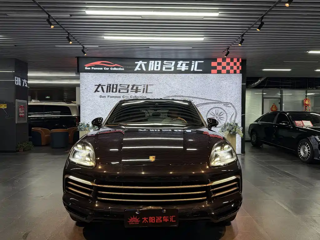Porsche Cayenne 2018 — фото 2