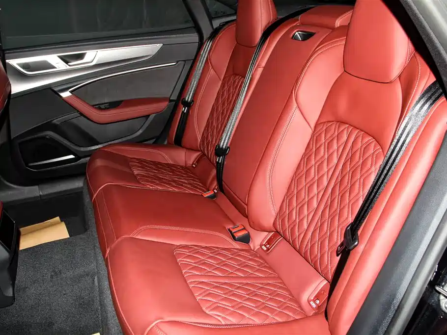 Audi A7L 2025 — фото 20