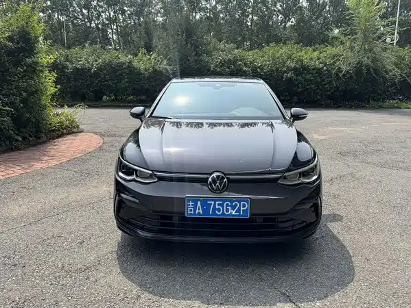 Volkswagen Golf 2022