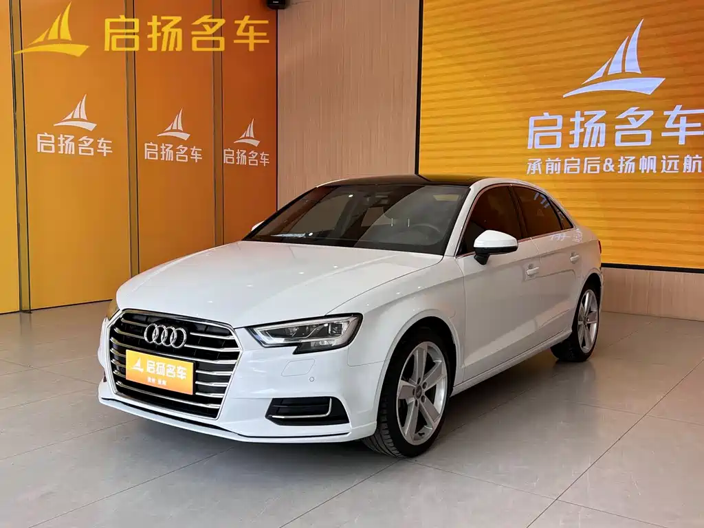 Audi A3 2019 — фото 2