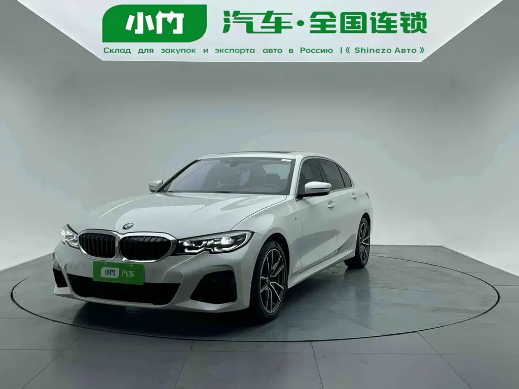 BMW 3 Series 2022 — фото 1
