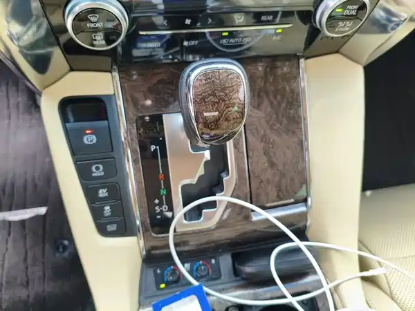 Toyota Alphard 2020