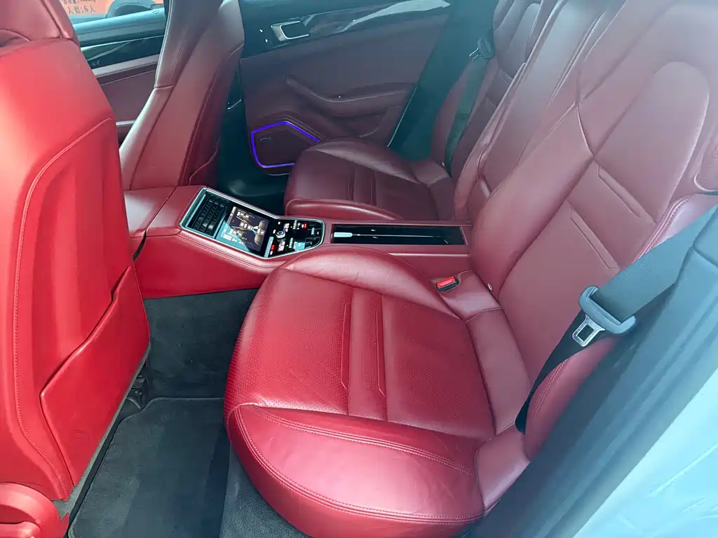 Porsche Panamera 2019 — фото 13