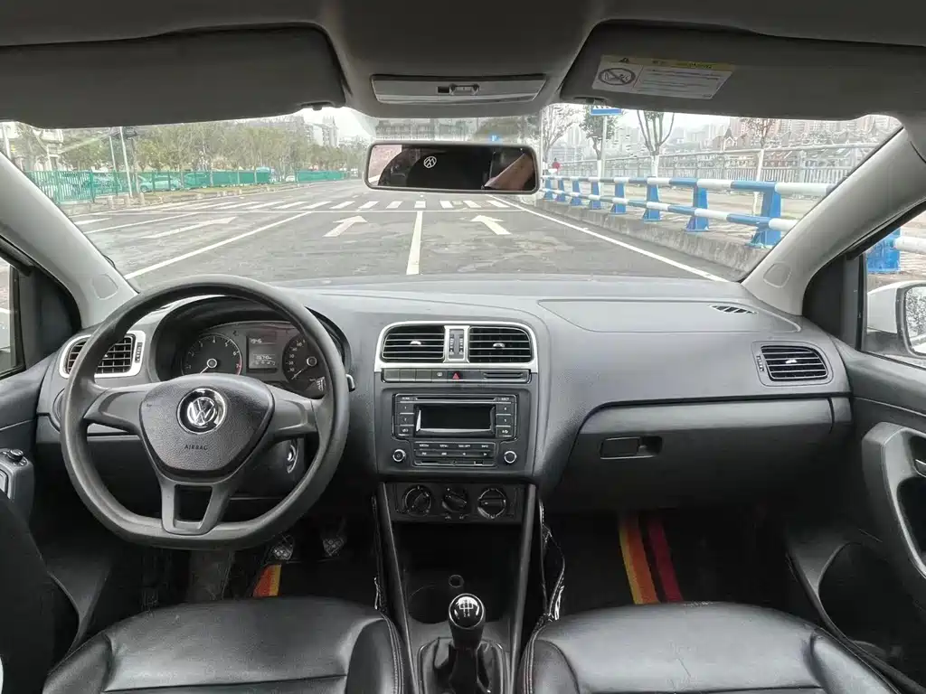 Volkswagen Polo 2016