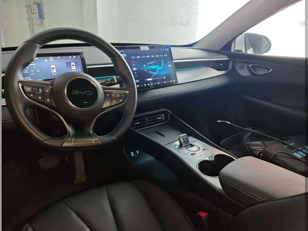 BYD Seal 05 DM-i 2025 — фото 7