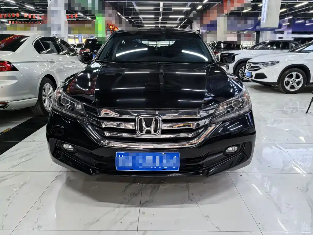 Honda Accord 2015 — фото 2