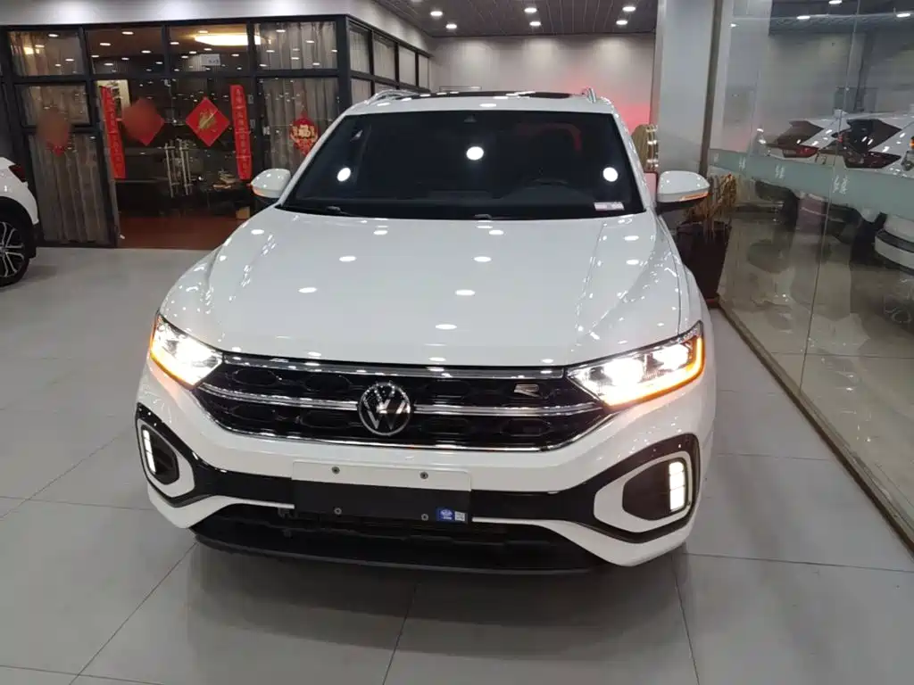 Volkswagen T-Roc 2023 — фото 3