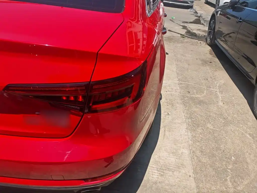 Audi A4L 2018 — фото 8