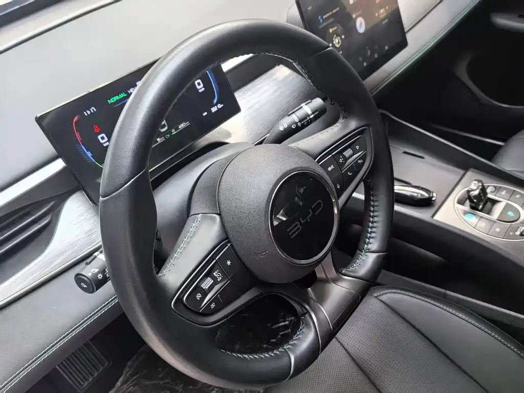 BYD Seal 05 DM-i 2025 — фото 14