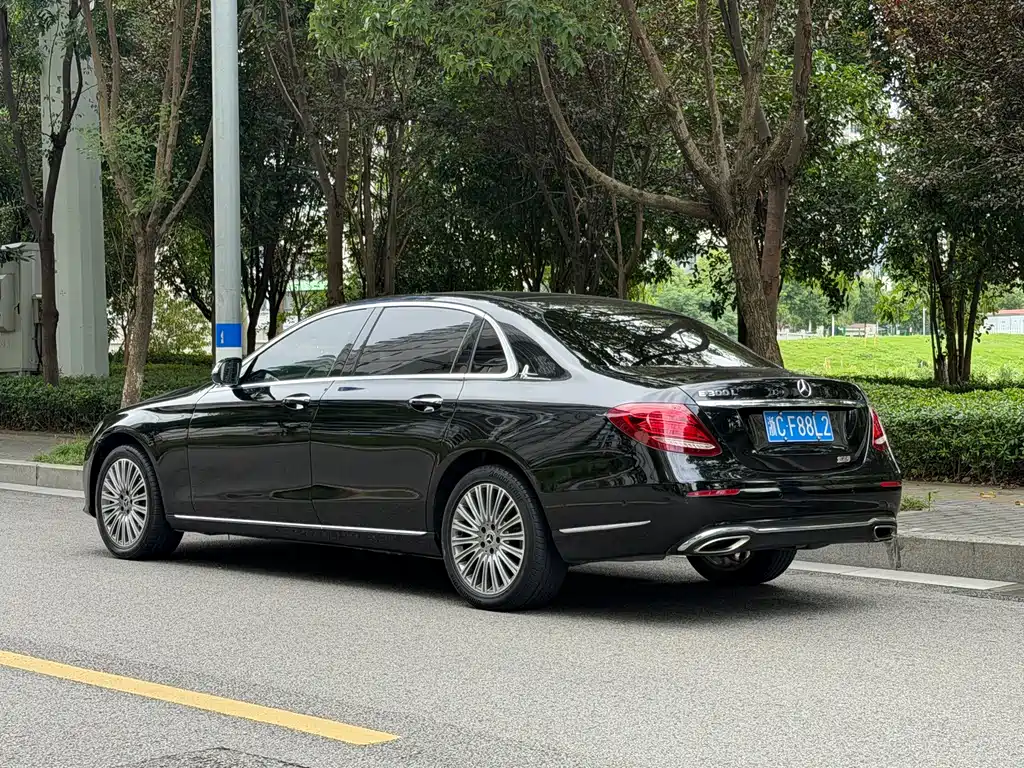 Mercedes-Benz E-Class 2020 — фото 4