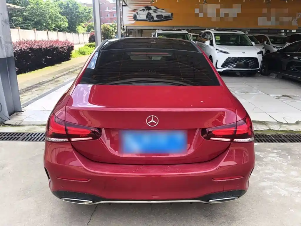 Mercedes-Benz A-Class 2020 — фото 6