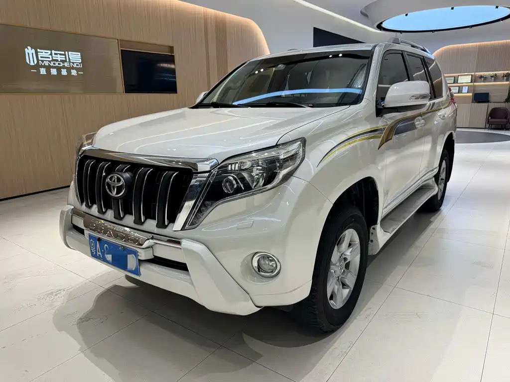 Toyota Prado 2014 — фото 1