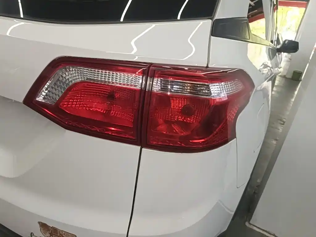 Wuling Hongguang S3 2019 — фото 8