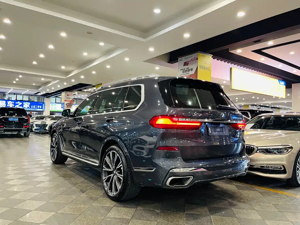 BMW X7 2020 — фото 17