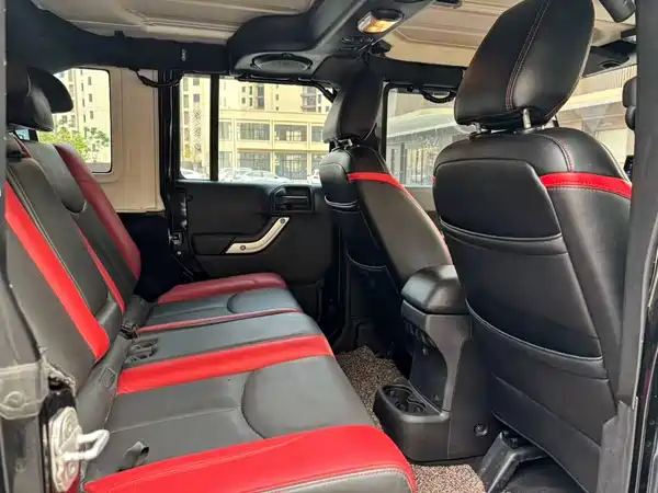 Jeep Wrangler 2014