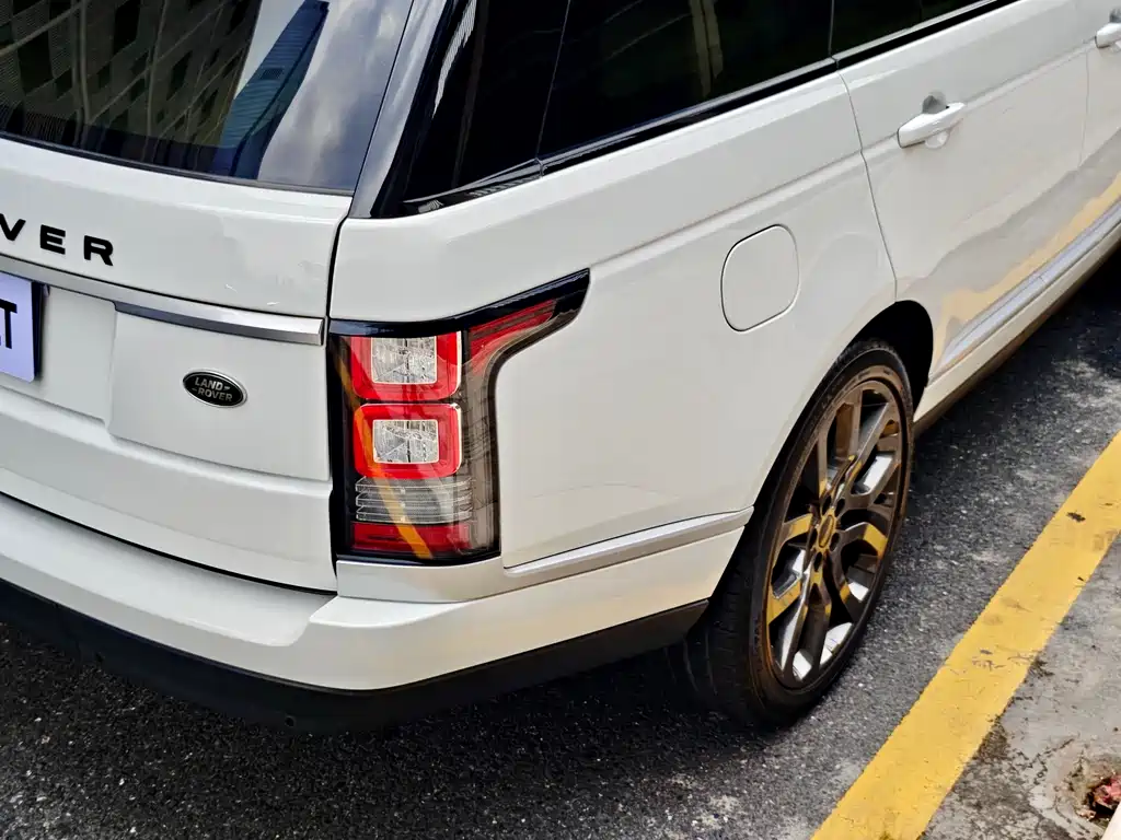 Land Rover Range Rover 2014 — фото 10