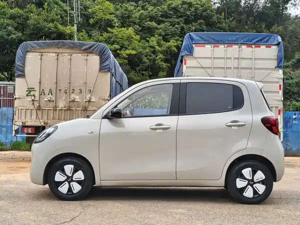 Wuling Hongguang MINIEV 2025